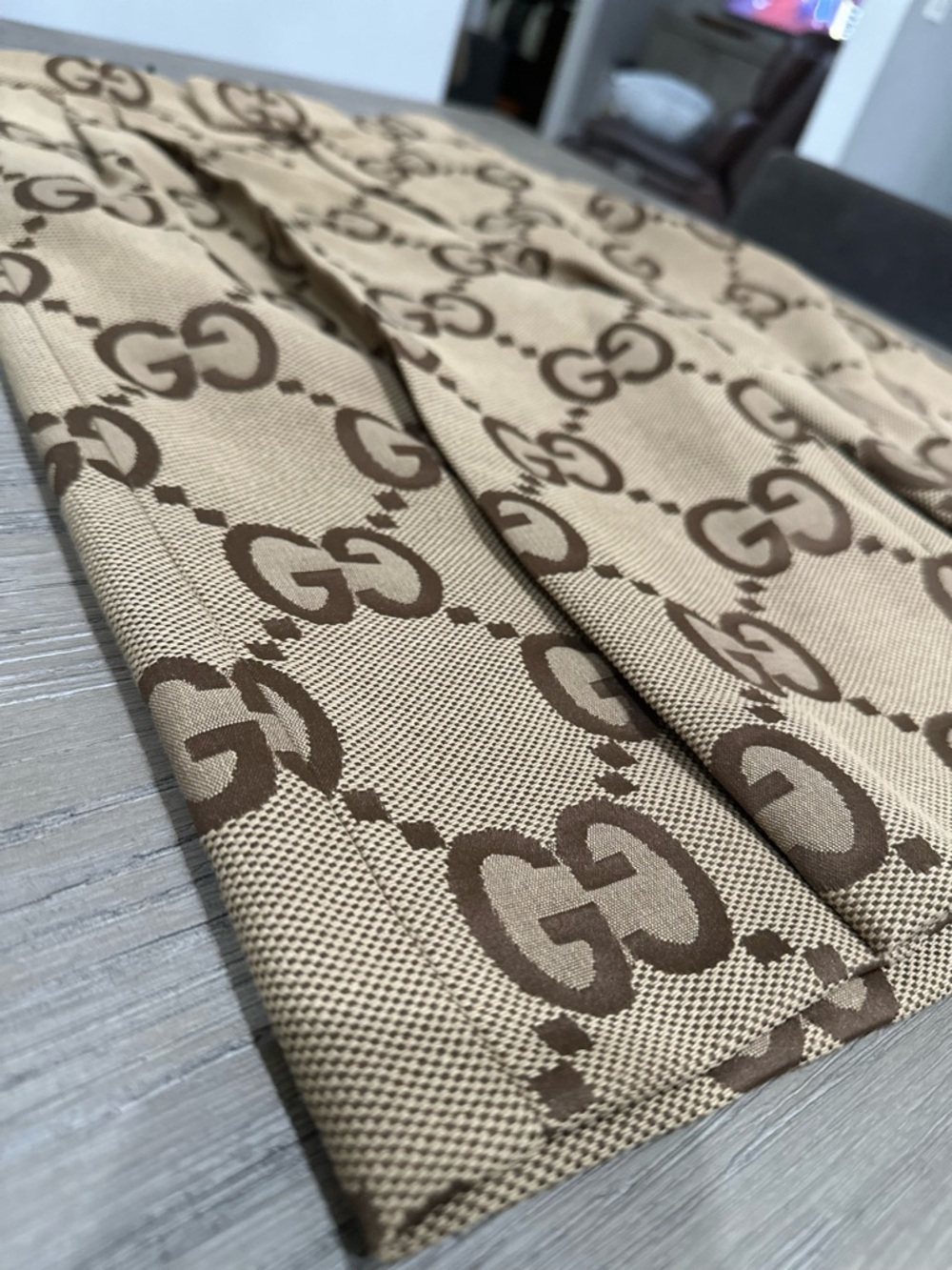 GUCCI Jumbo Gg Canvas Shorts - Beige/Ebony - Picture 5 of 12